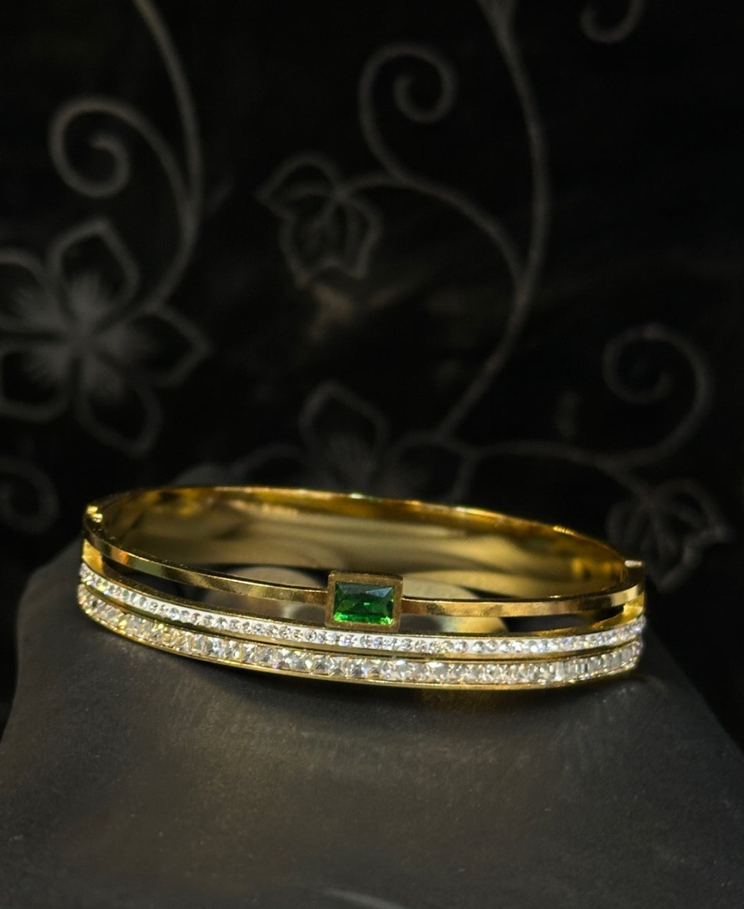 Golden Emerald and Diamond-Encrusted Bangle Bracelet