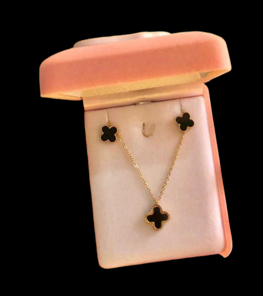 Golden Clover Jewelry Set – Necklace and Earrings with Black Enamel Accents